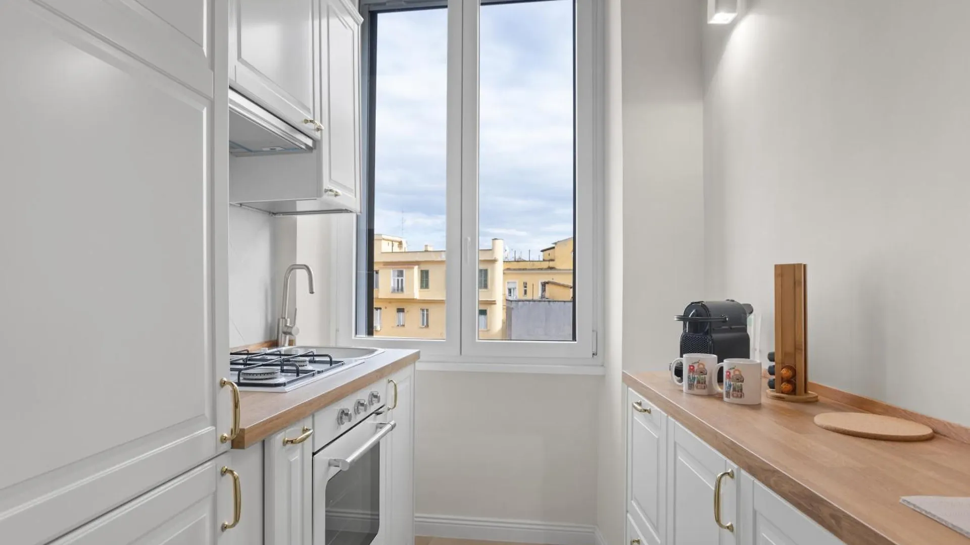 Michelangelo Prestige Apartment - Vatican Skyline Roma